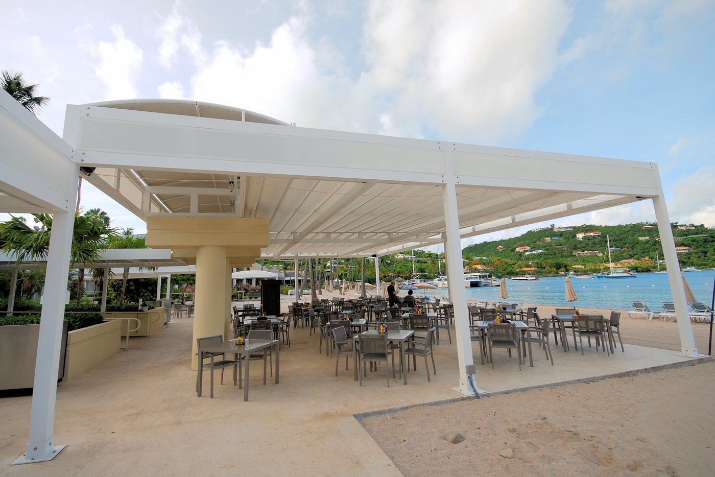 Custom-B-Spaces-at-Snorkel-s-Bar-Grille,-Westin-St-John-Resort-by-Miami-Awning-(4).JPG